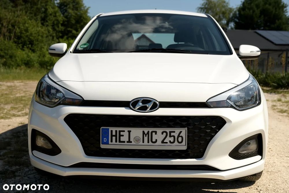 Hyundai i20 1.2 Fifa World Cup Edition - 12