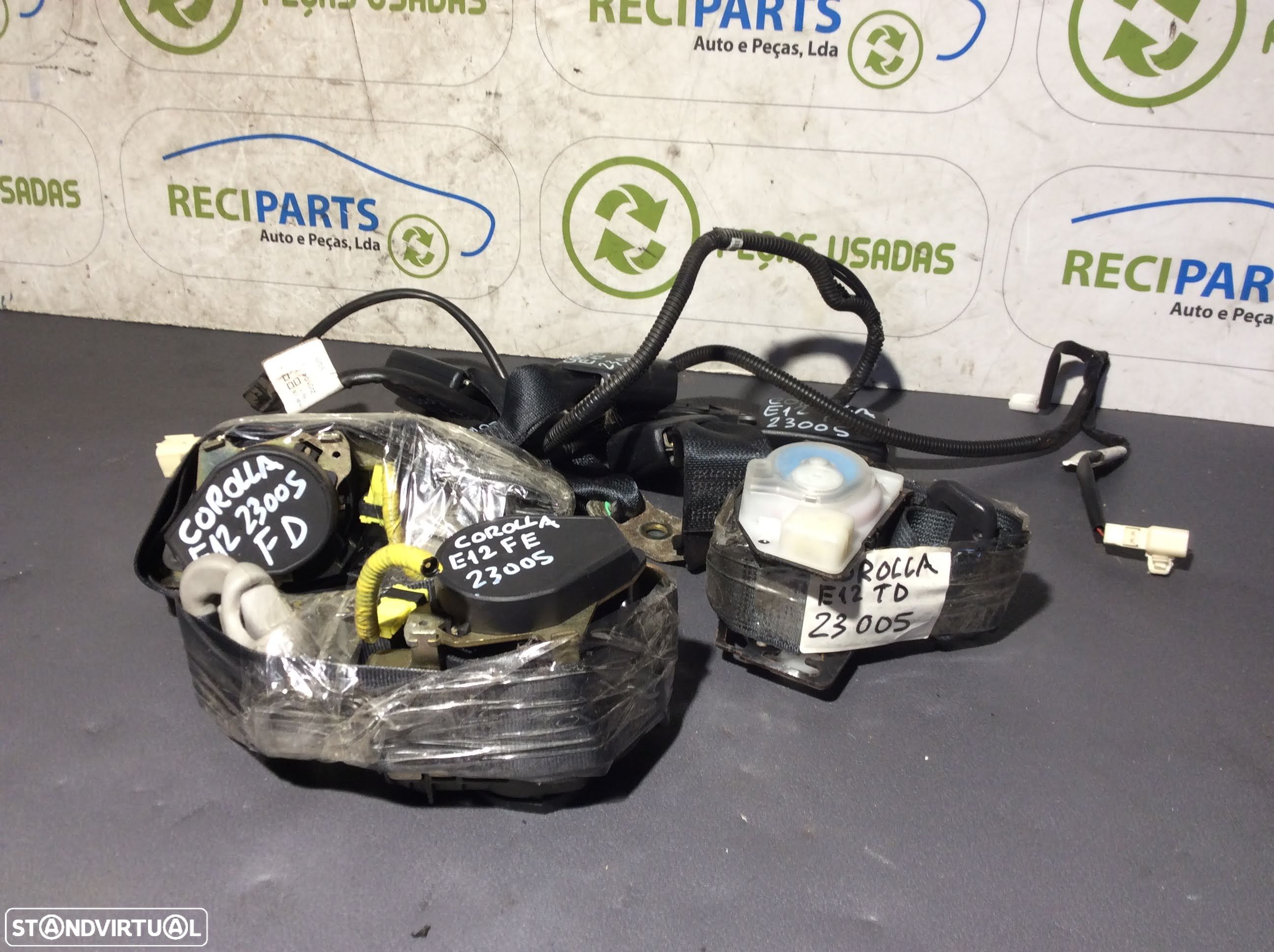 Cintos de segurança Toyota Corolla E12 - 1