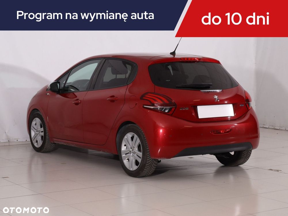 Peugeot 208 - 6