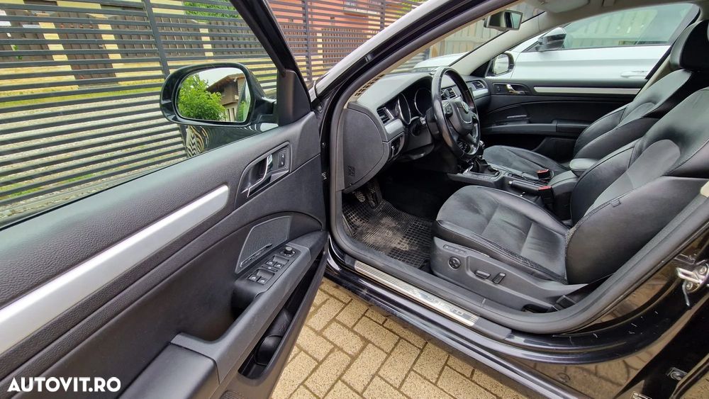 Skoda Superb Combi 2.0 TDI Elegance - 6