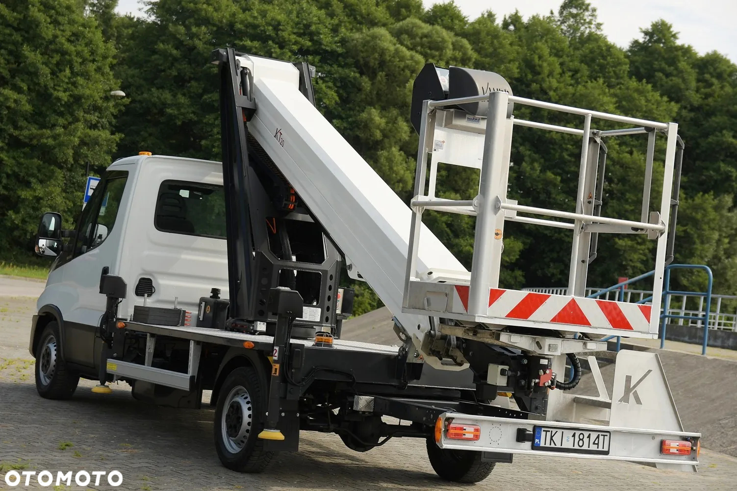 Iveco DAILY 35-140 * ZWYŻKA KLUBB * KT 20 * 4 tyś km! Pojazd Specjalistyczny ! - 12