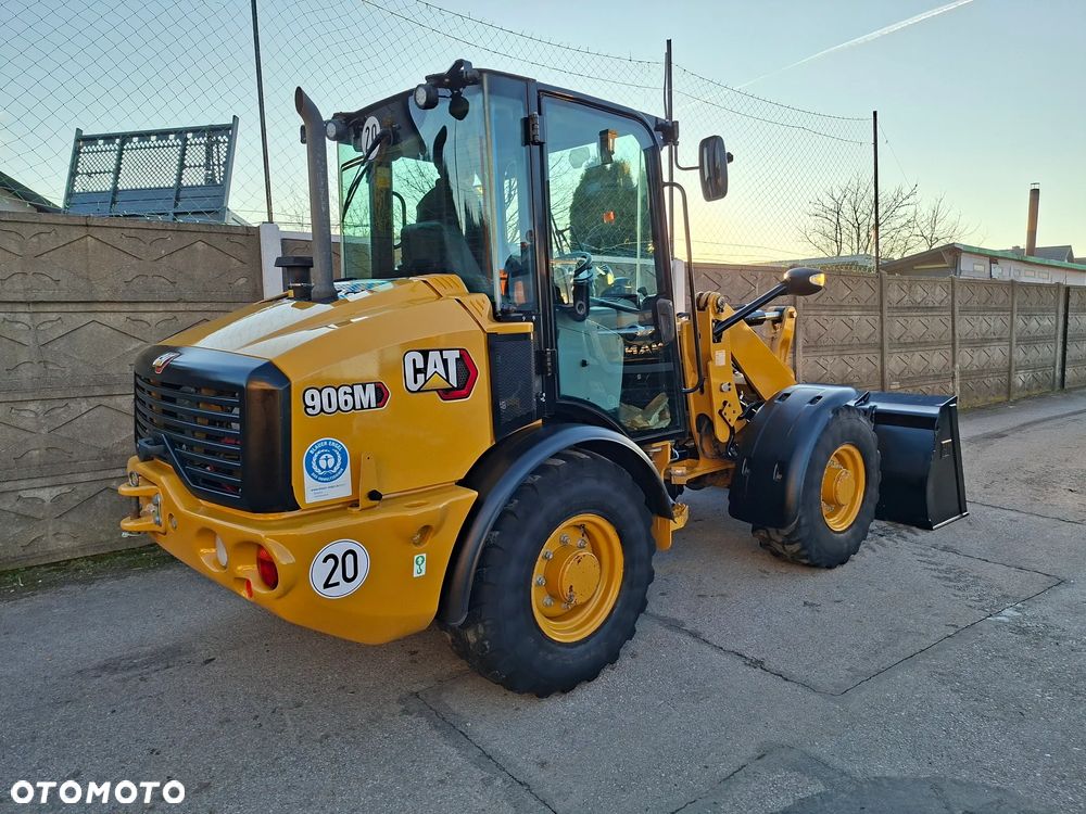 Caterpillar CAT 906 M - 11