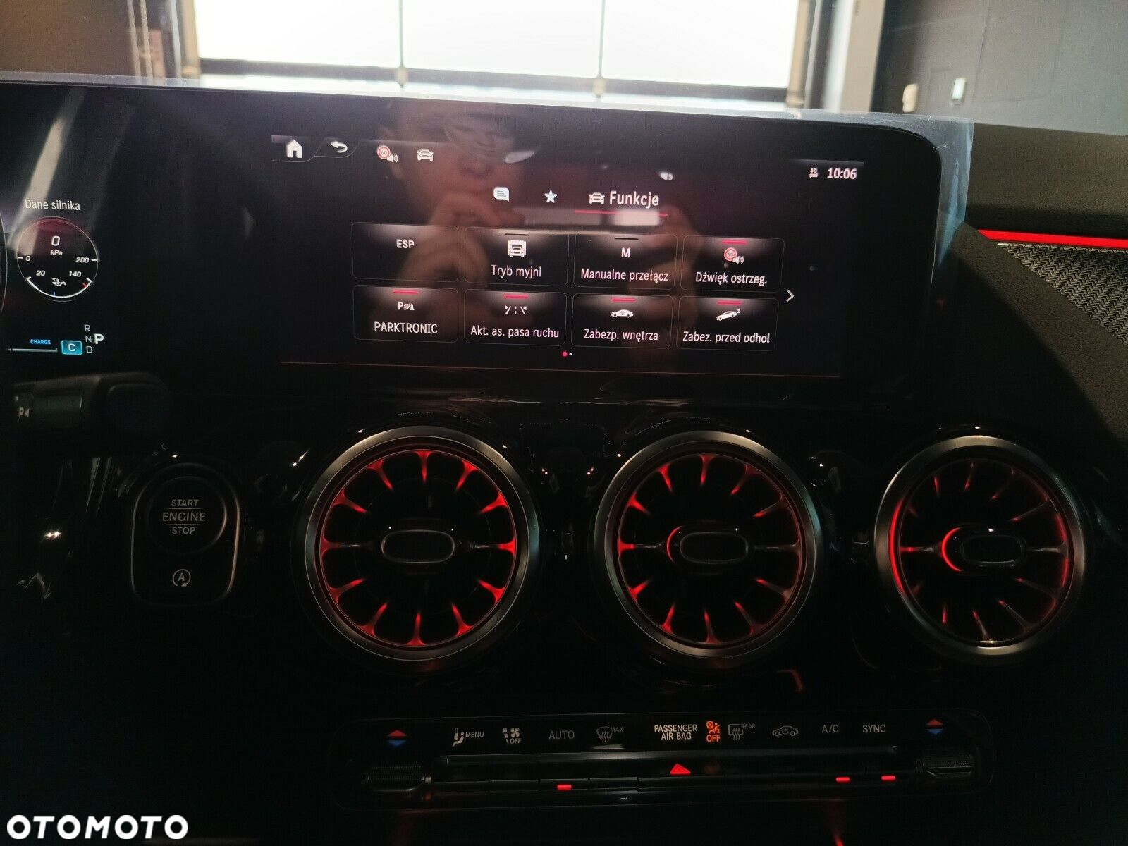 Mercedes-Benz GLA - 16