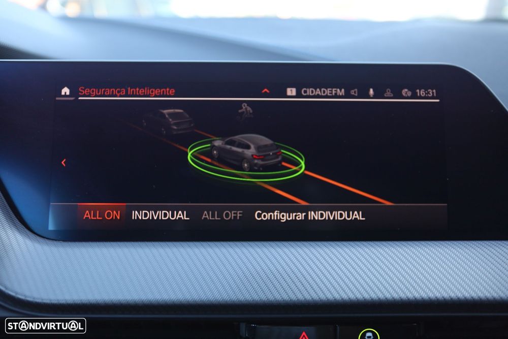 BMW 116 d Pack Desportivo M Auto - 14