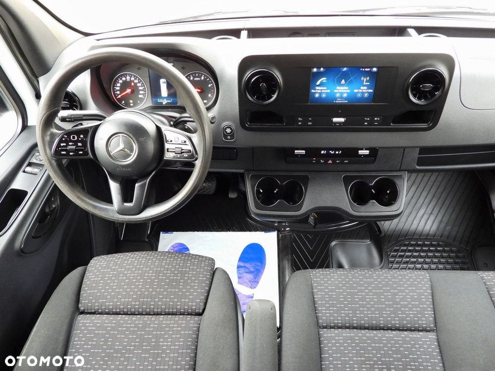 Mercedes-Benz SPRINTER 316 BRYGADÓWKA  6 MIEJSC TEMPOMAT NAWIGACJA LEDY AUTOMAT  KLIMATYZACJA  160KM - 25