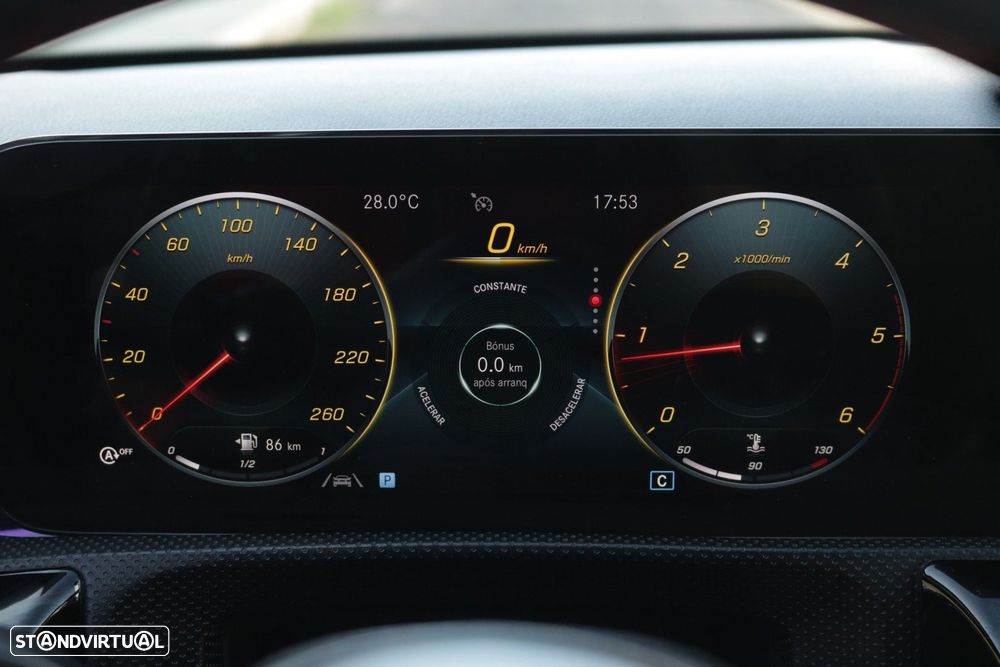 Mercedes-Benz A 180 d AMG Line - 45