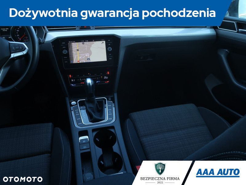 Volkswagen Passat - 9