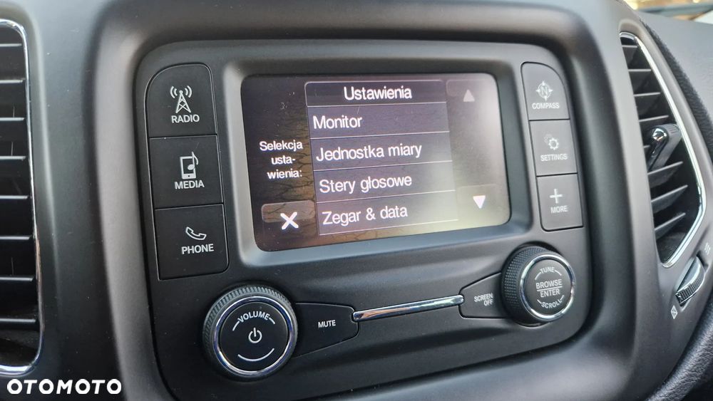 Jeep Compass 1.6 MultiJet Longitude - 16