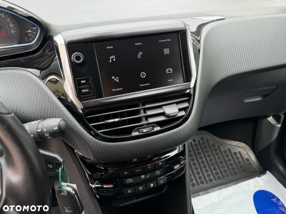 Peugeot 2008 1.5 BlueHDi Allure - 18