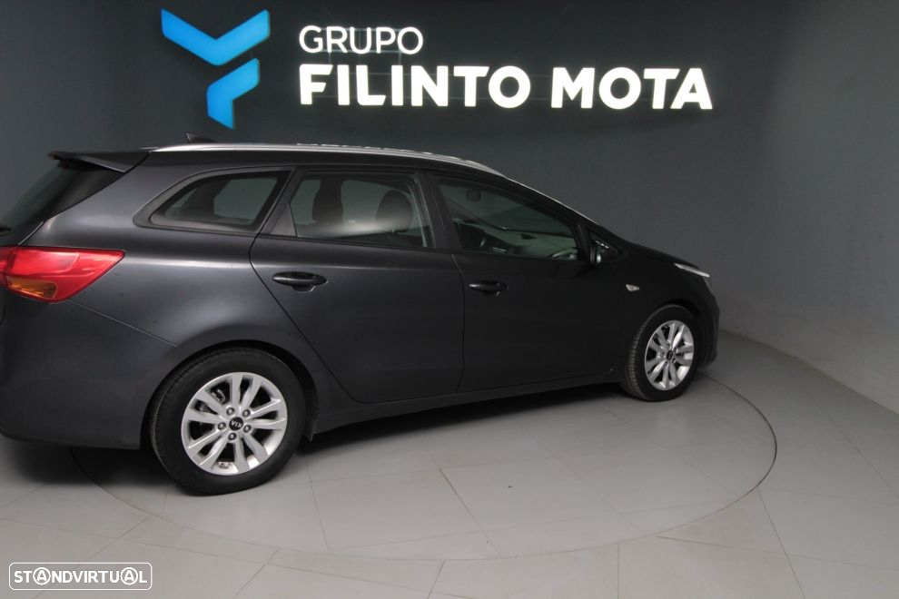 Kia Ceed SW 1.6 CRDi Nav Line - 2