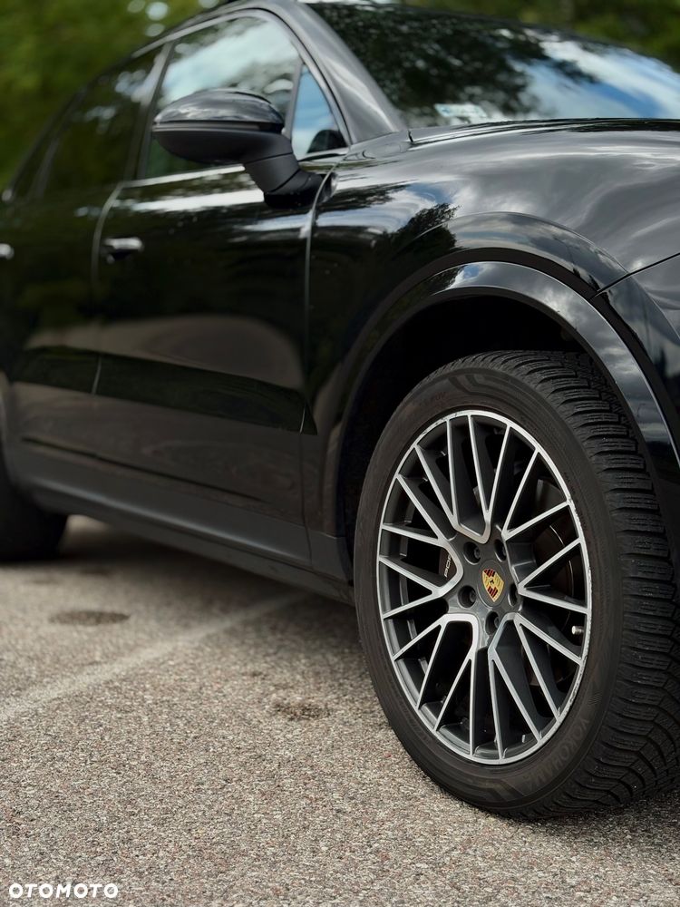 Porsche Cayenne Standard - 2