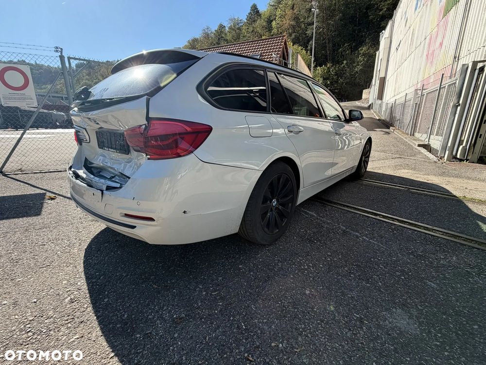 BMW Seria 3 320d - 6