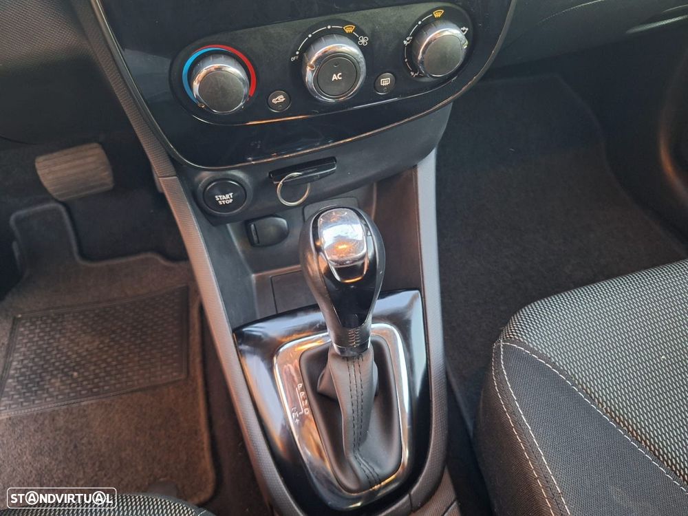 Renault Clio 1.5 dCi Dynamique S EDC - 26
