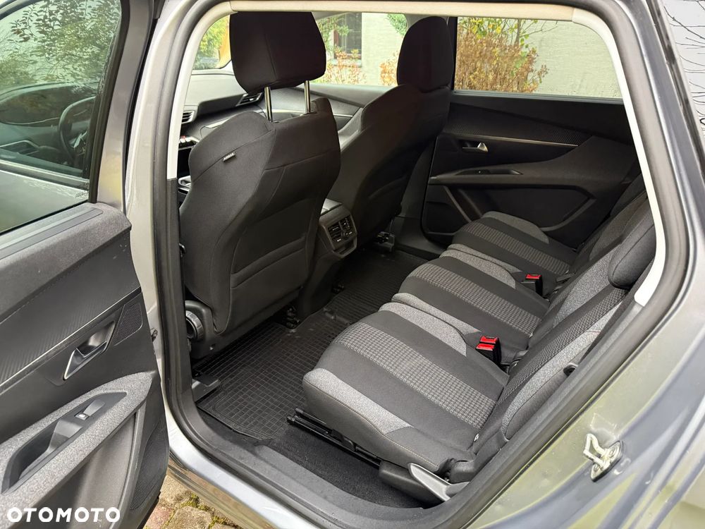 Peugeot 5008 1.5 BlueHDI Active S&S - 23