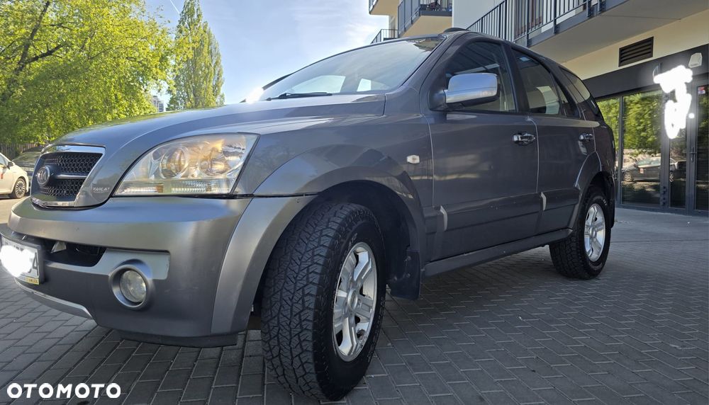 Mitsubishi Pajero - 38