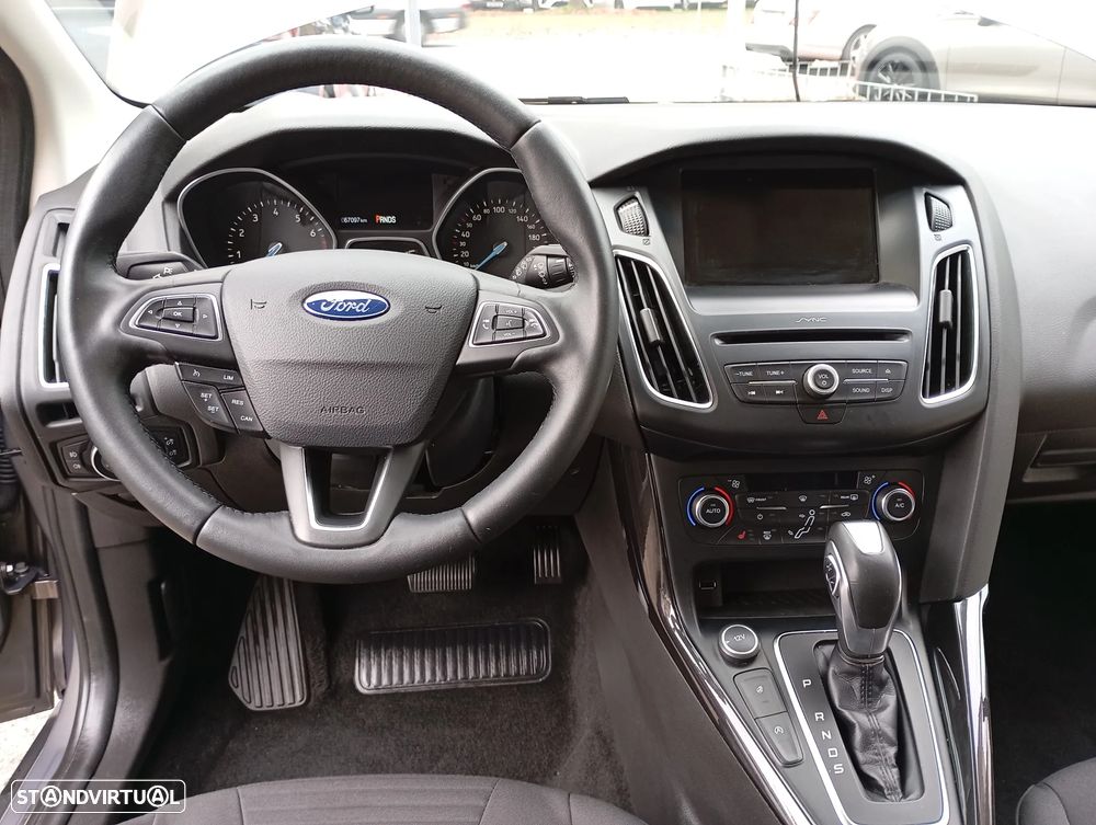 Ford Focus 1.0 EcoBoost S&S Aut. Titanium - 7