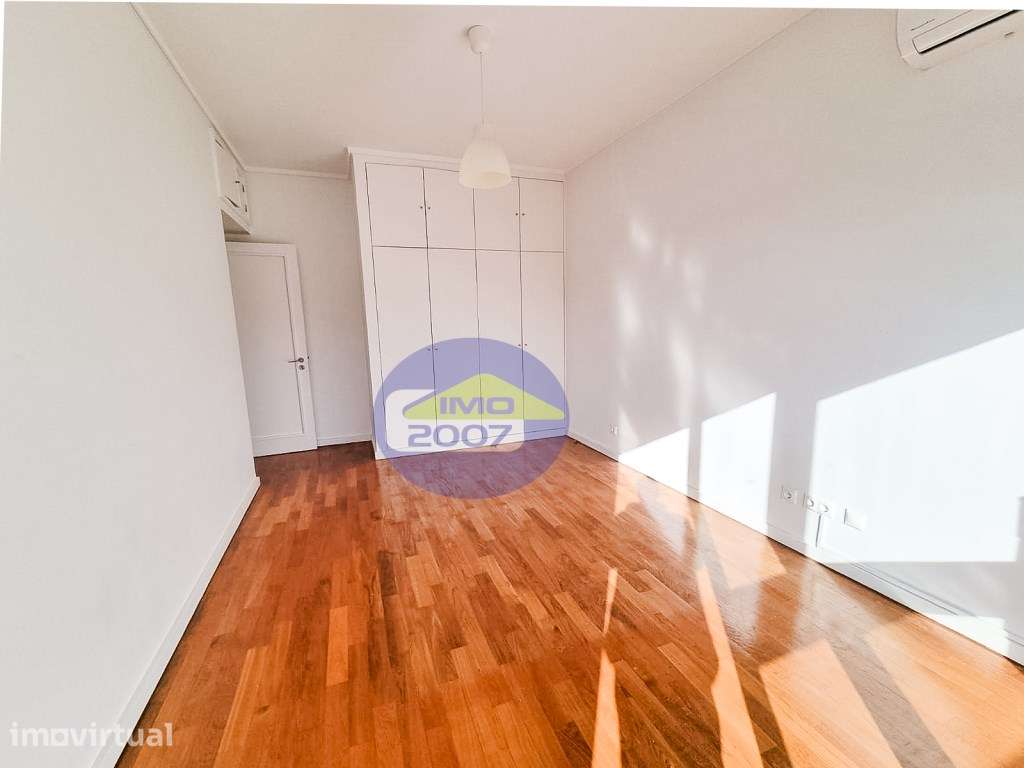 Apartamento T3 em Anta - Grande imagem: 2/48