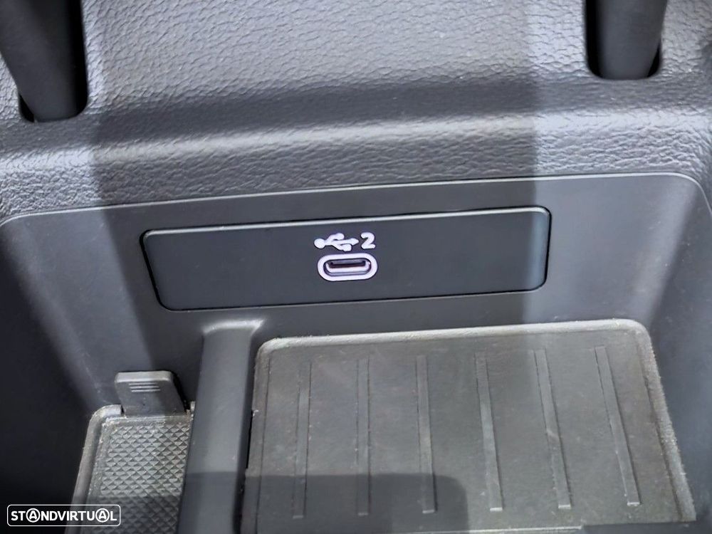 Audi A4 Avant 35 TDI S line S tronic - 35