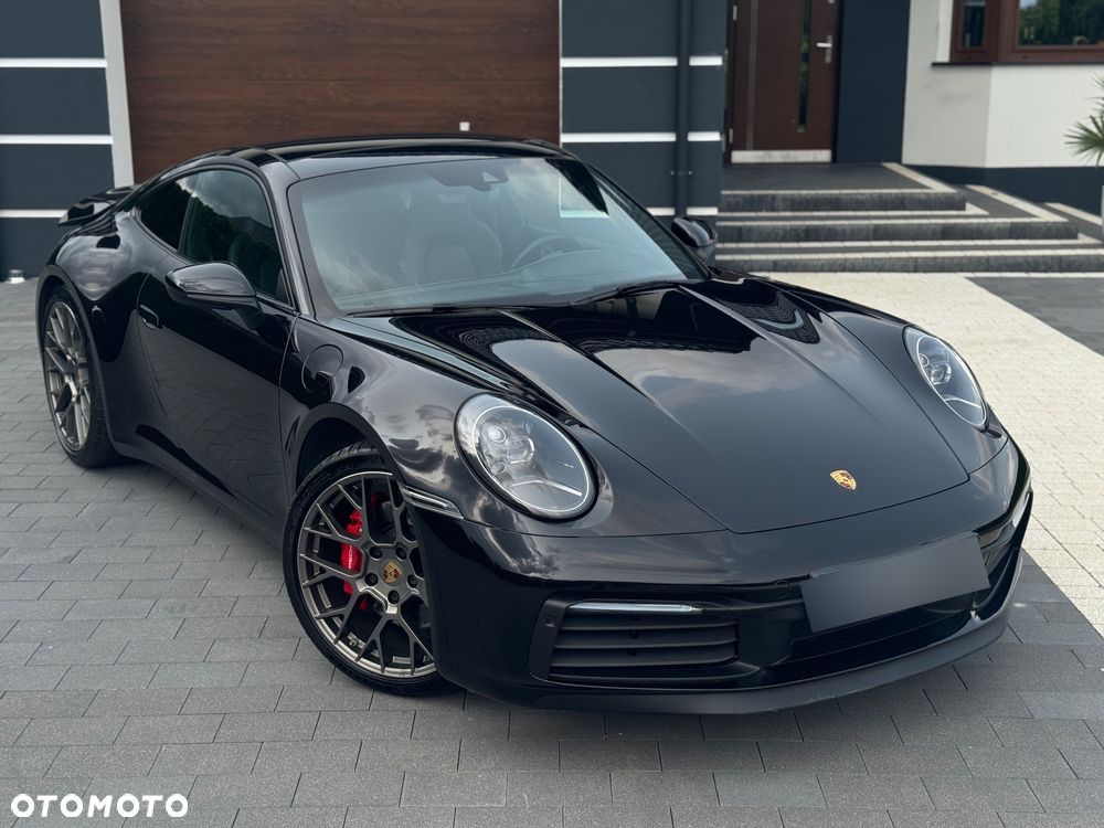 Porsche 911 Carrera 4S - 1