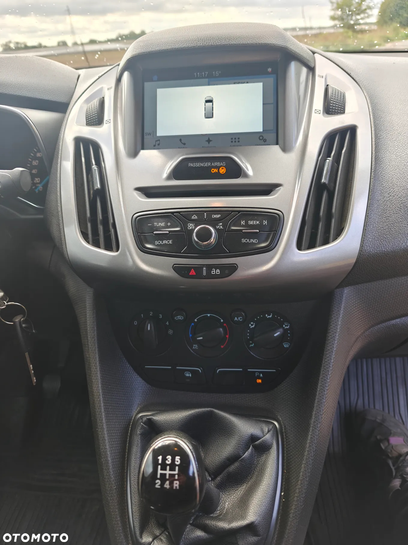 Ford Connect - 13