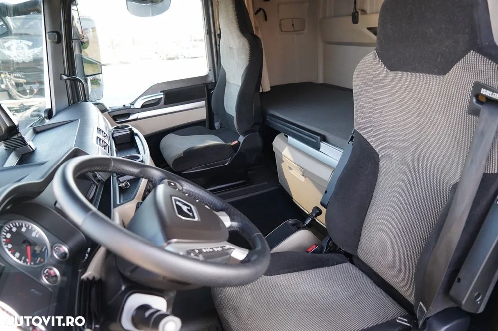 MAN TGX 18.510 / XLX / RETARDER / NAVI - 25