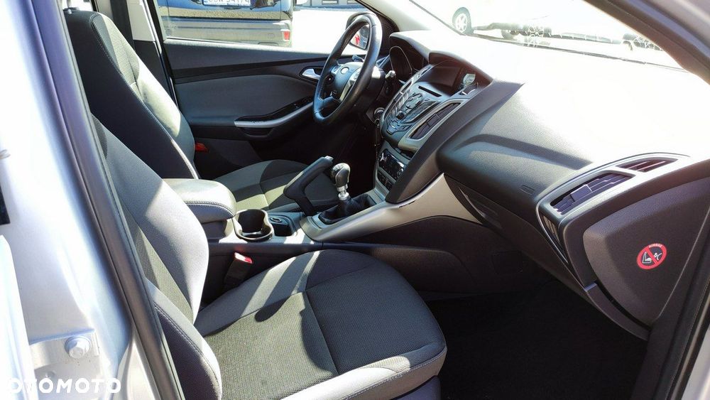 Ford Focus 1.0 EcoBoost Active - 28