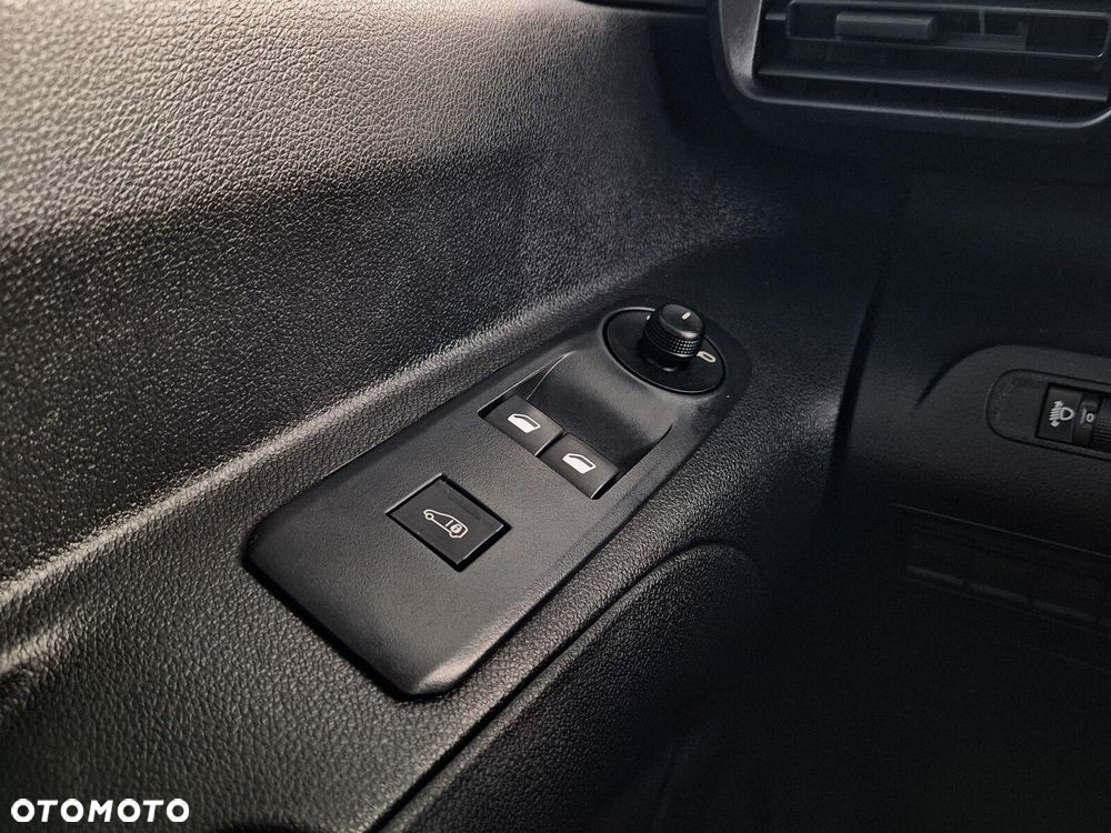 Toyota Proace City D-4D Long 2,3t Active (bryg.) - 38