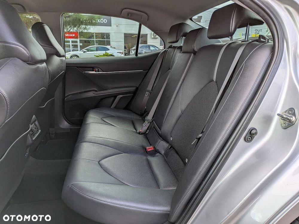 Toyota Camry 2.5 Hybrid Comfort CVT - 34