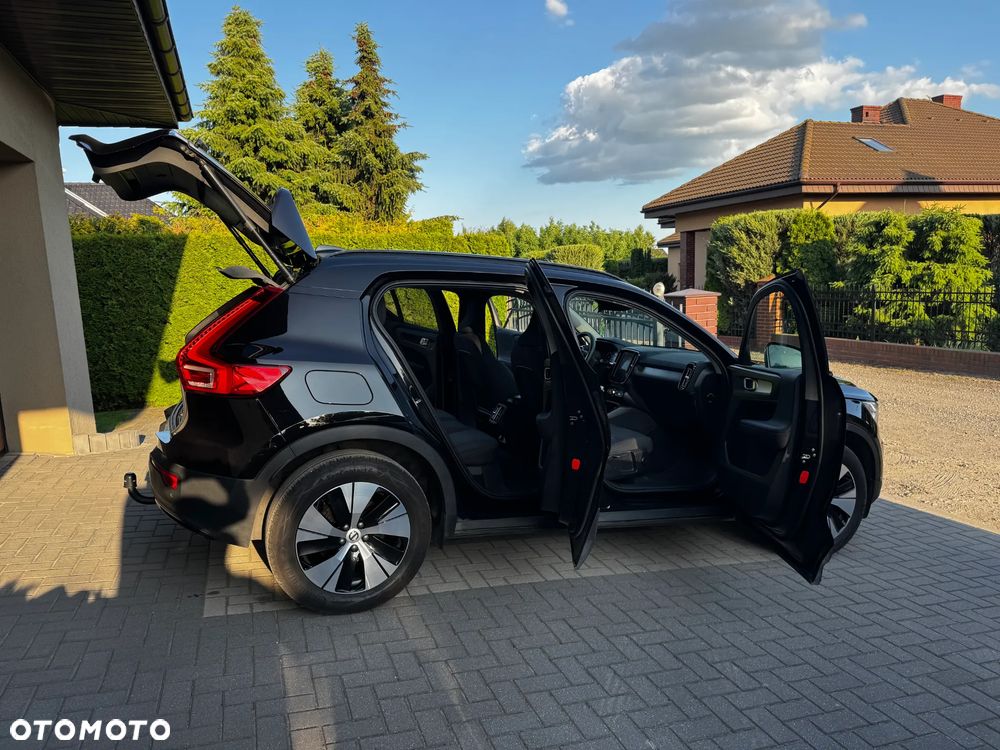 Volvo XC 40 T3 Geartronic Momentum Pro - 11