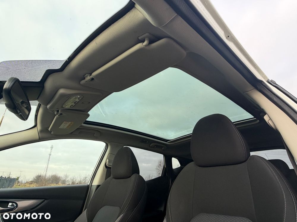 Nissan Qashqai 1.5 dCi Tekna - 15