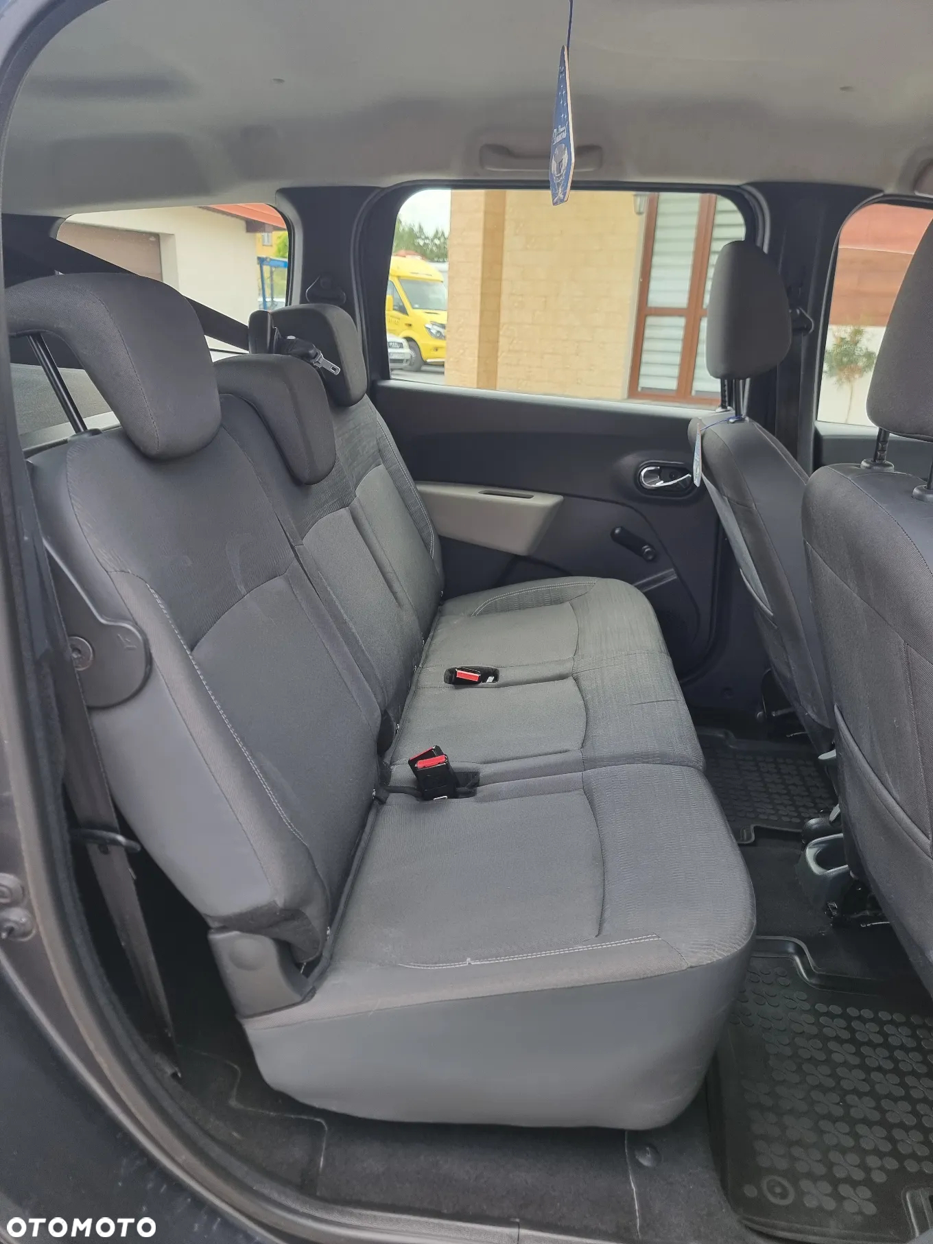 Dacia Lodgy 1.6 Ambiance - 25