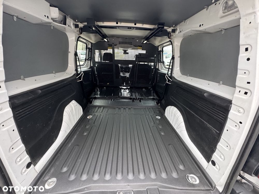 Toyota Proace City - 10