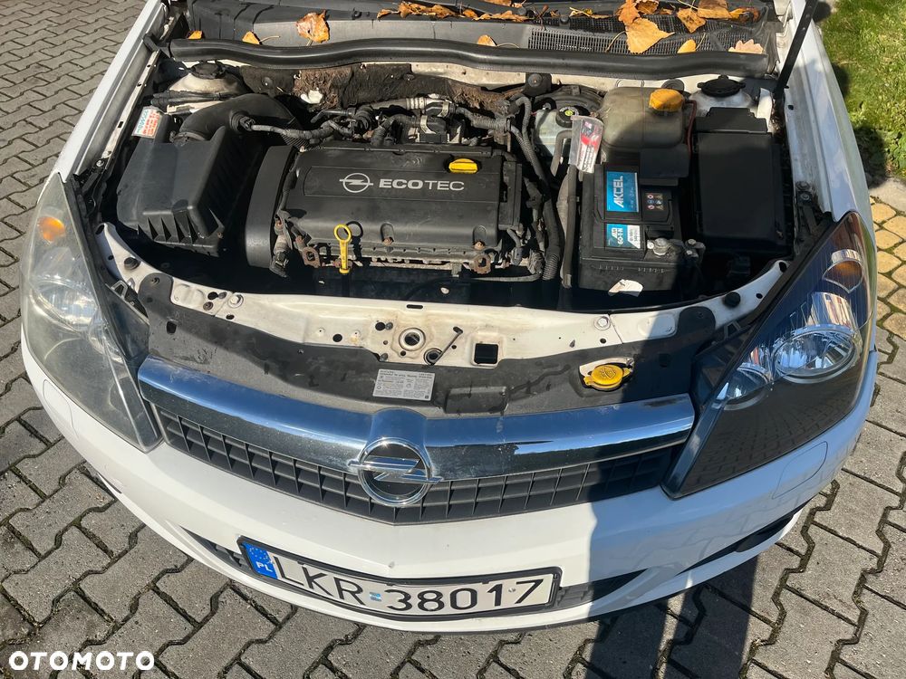 Hyundai i30 1.4 Classic + - 18