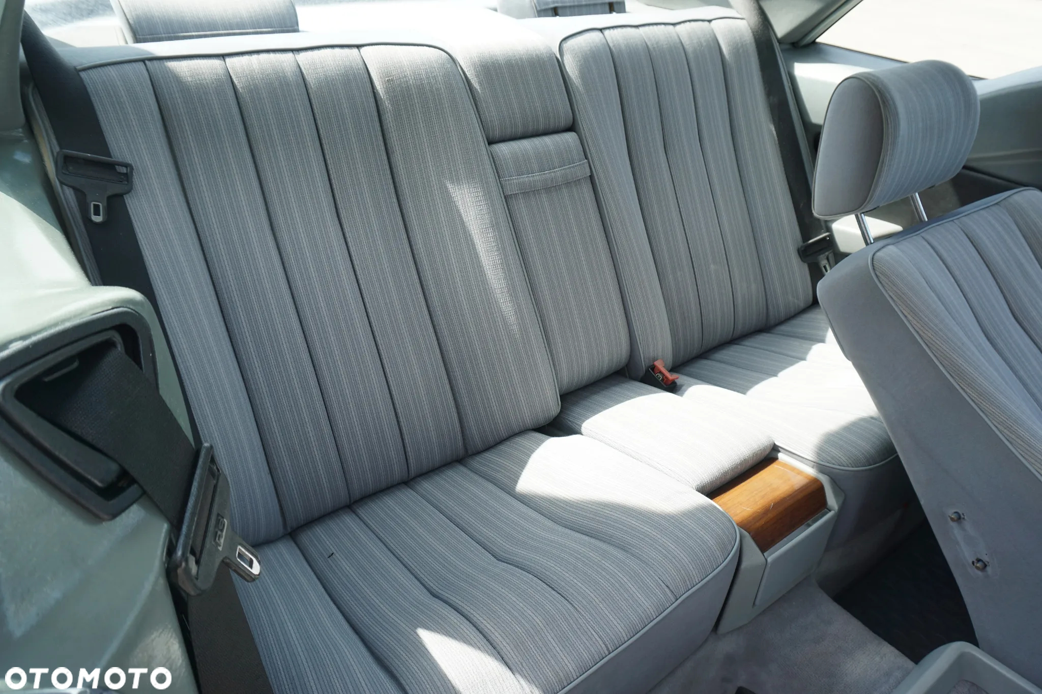 Mercedes-Benz W124 (1984-1993) - 14