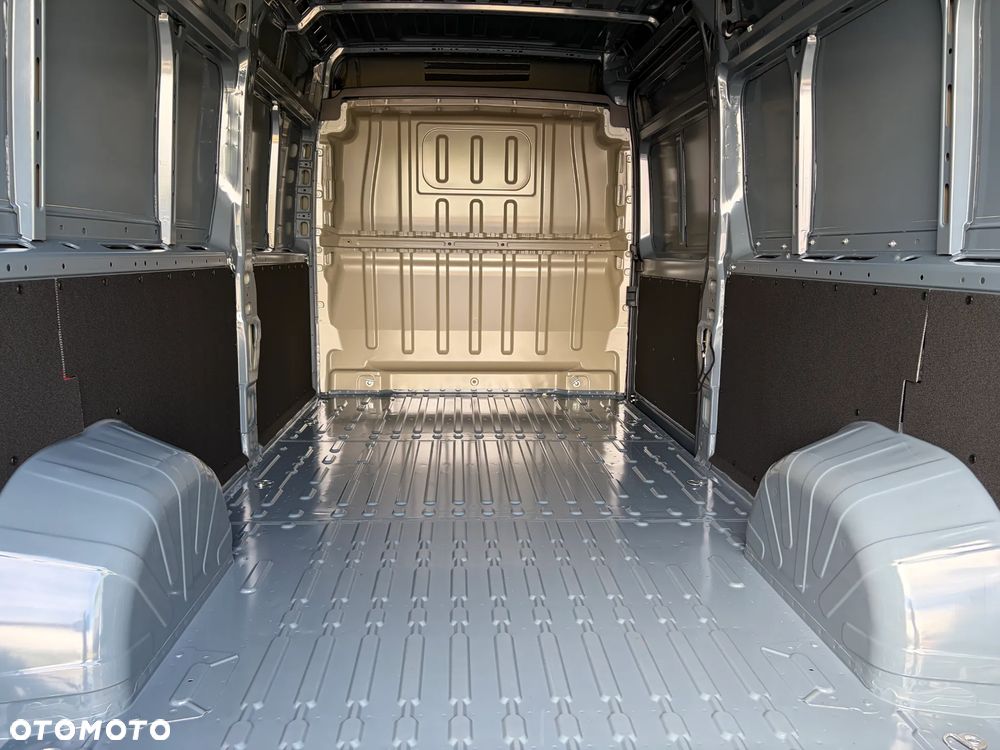 Fiat Ducato Furgon L4H2 140KM - 16