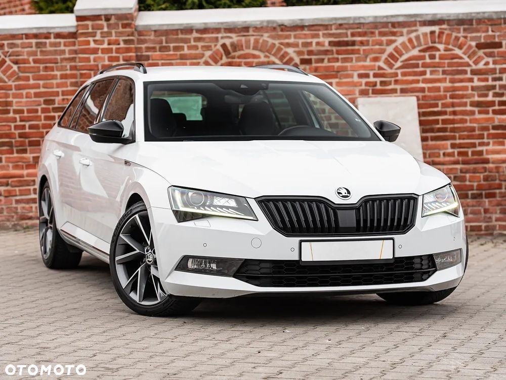 Skoda Superb 2.0 TDI DSG Sportline - 1
