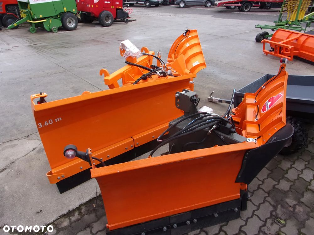 Pronar Posypywarka T-130, T-131, T-132, Piaskarka, Solarka, Rozsiewacz wapna i nawozów RCW, Piaskarka komunalna, solarka rozsiewacz piasku soli KŁOS, Rozsiewacz komunalny N 065 POM Augustów, Pług odśnieżny prosty, łamany, strzałka Ursus, Inter-Tech, Pronar - 26