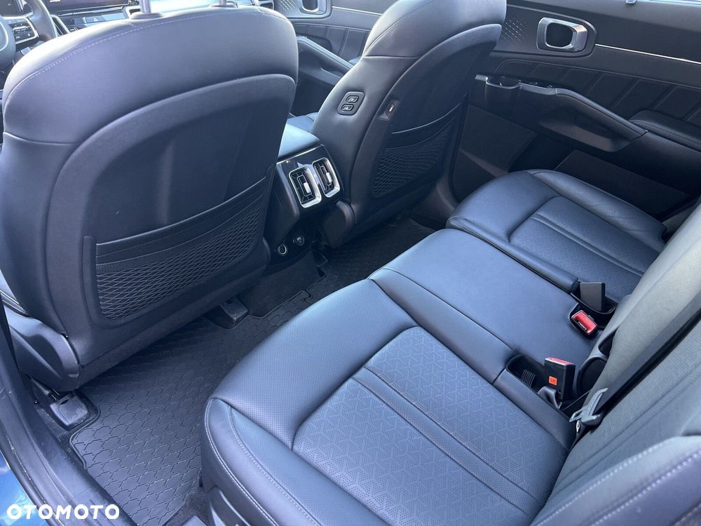 Kia Sorento 2.2 CRDi XL 4WD DCT 7os - 31