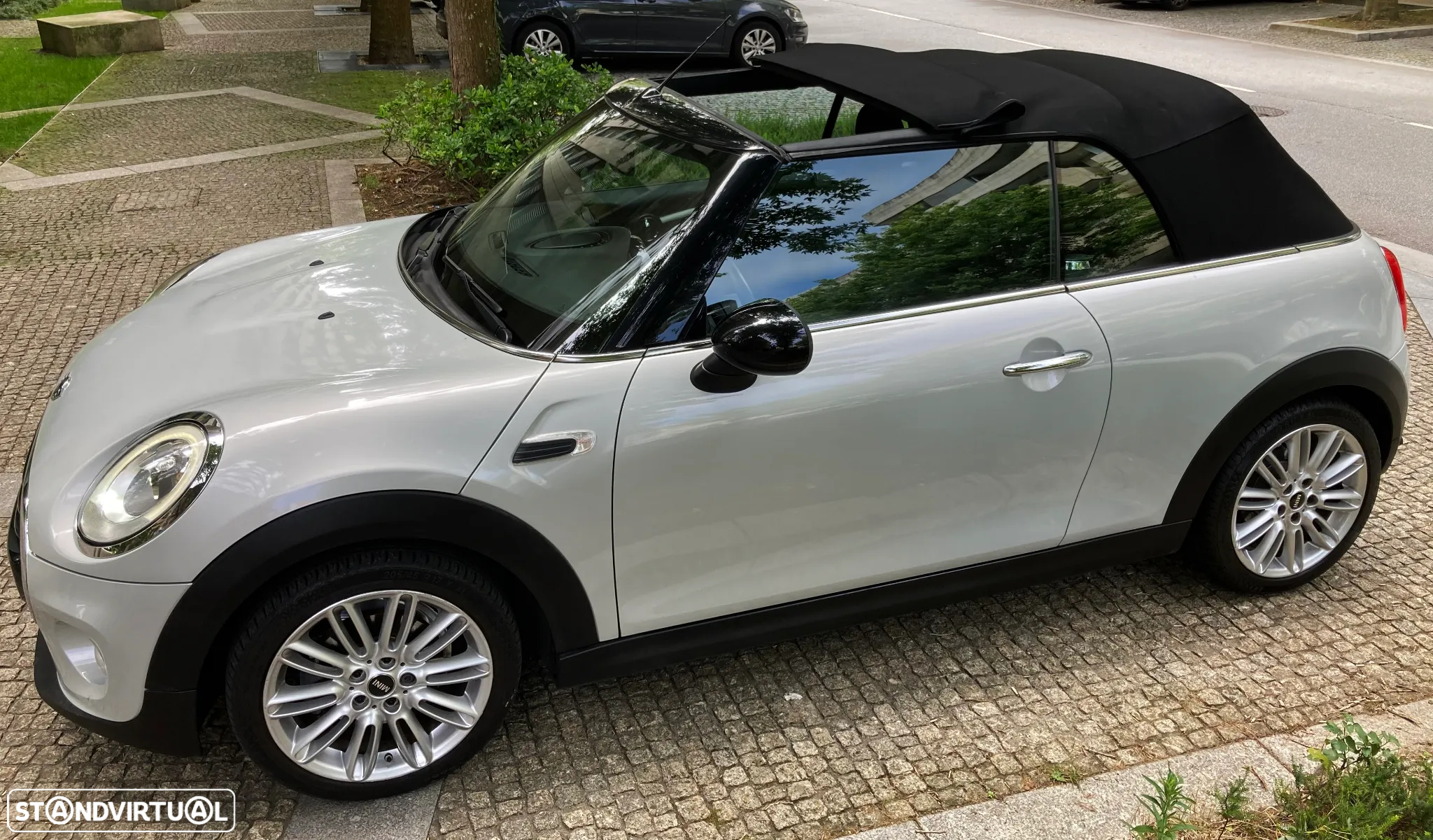 MINI Cabrio Cooper D - 5