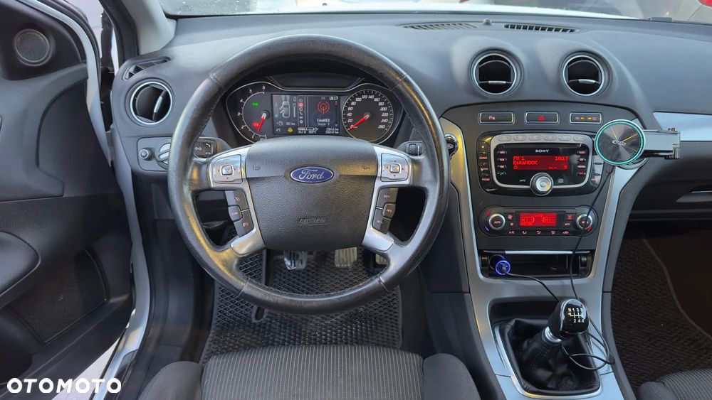 Ford Mondeo 2.0 TDCi Titanium - 10