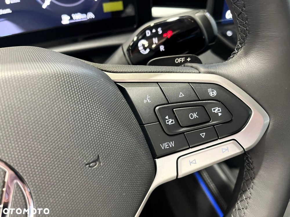 Volkswagen T-Roc - 15