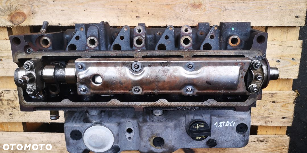 Głowica pokrywa smok wał korbowy Ford 1.8 tdci - 4