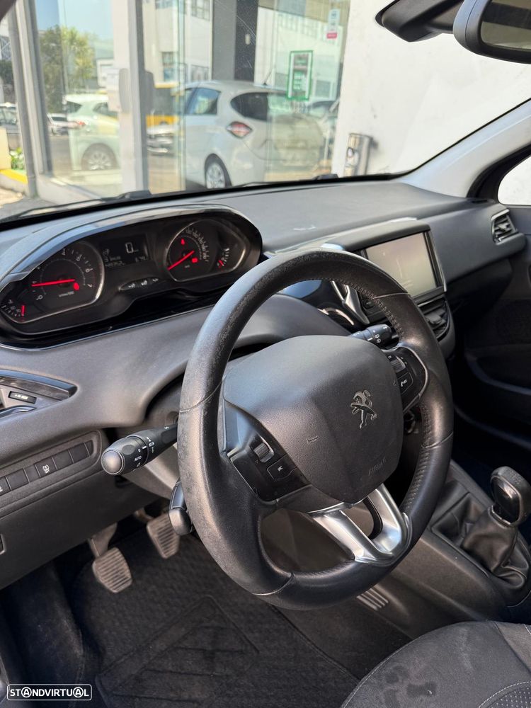 Peugeot 208 1.2 VTi Allure - 7