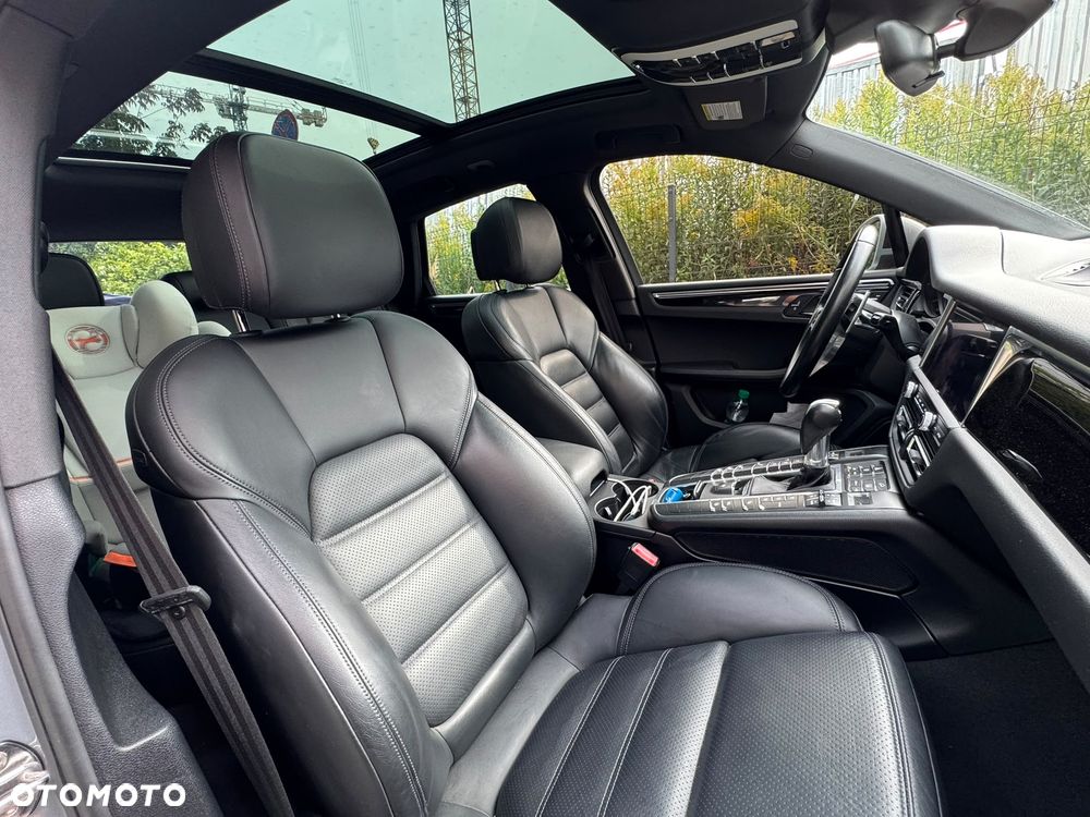 Porsche Macan Standard - 17