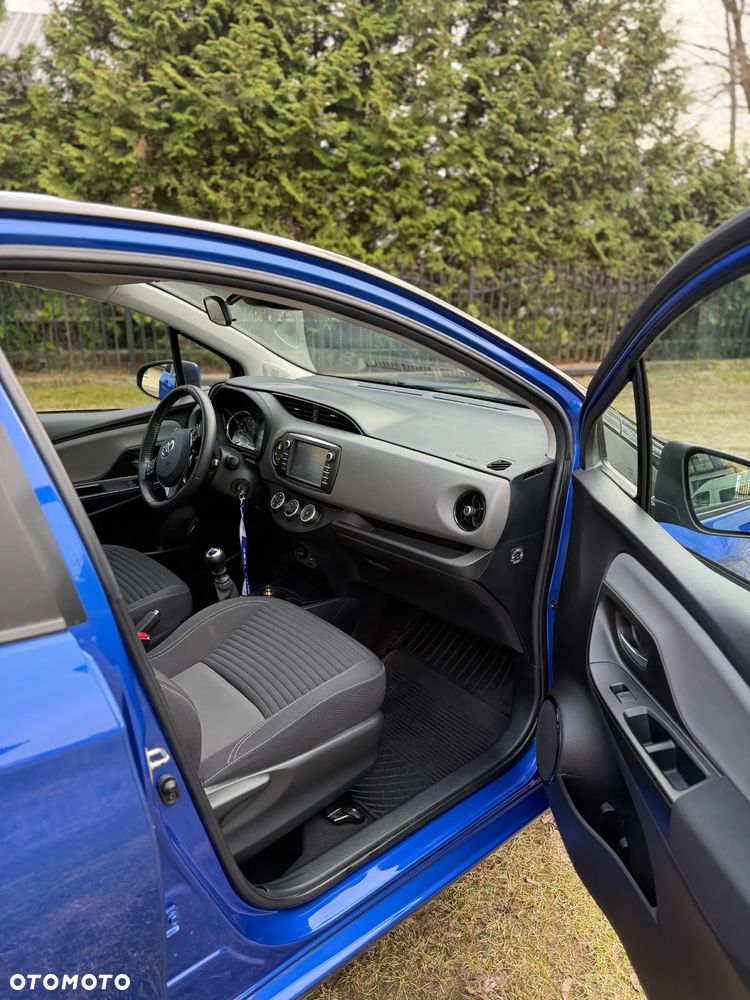 Toyota Yaris 1.5 Premium - 10