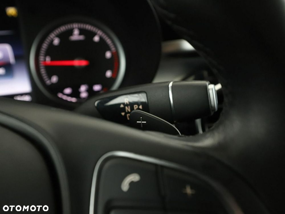 Mercedes-Benz Klasa C 180 (BlueTEC) d 7G-TRONIC Avantgarde - 34