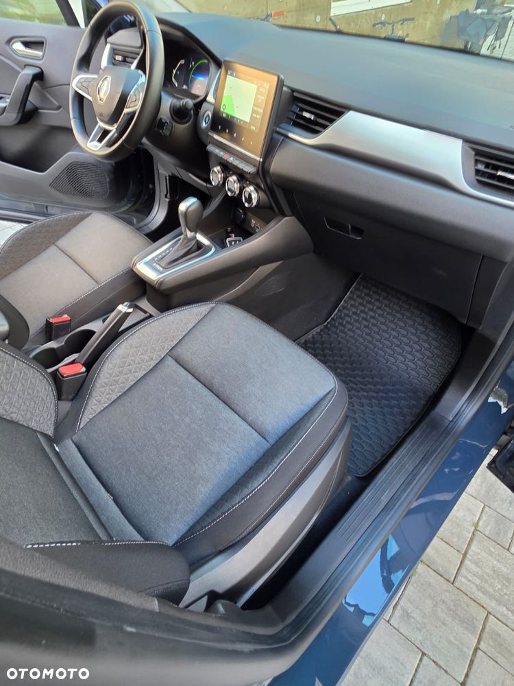 Renault Captur - 23