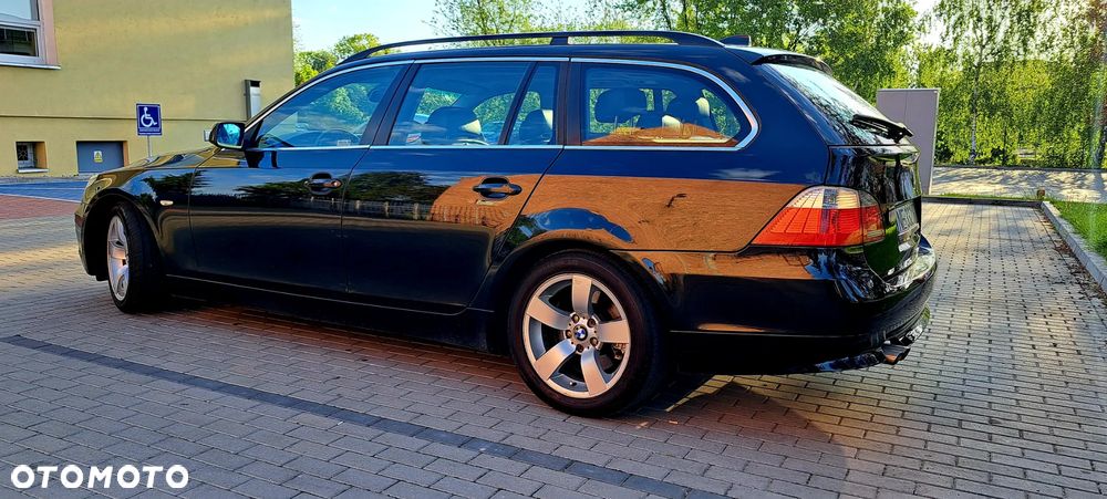 BMW Seria 5 525i - 7