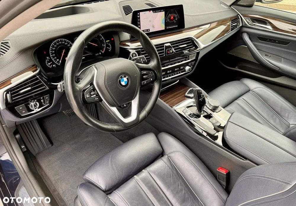 BMW Seria 5 520d M Sport Edition - 23