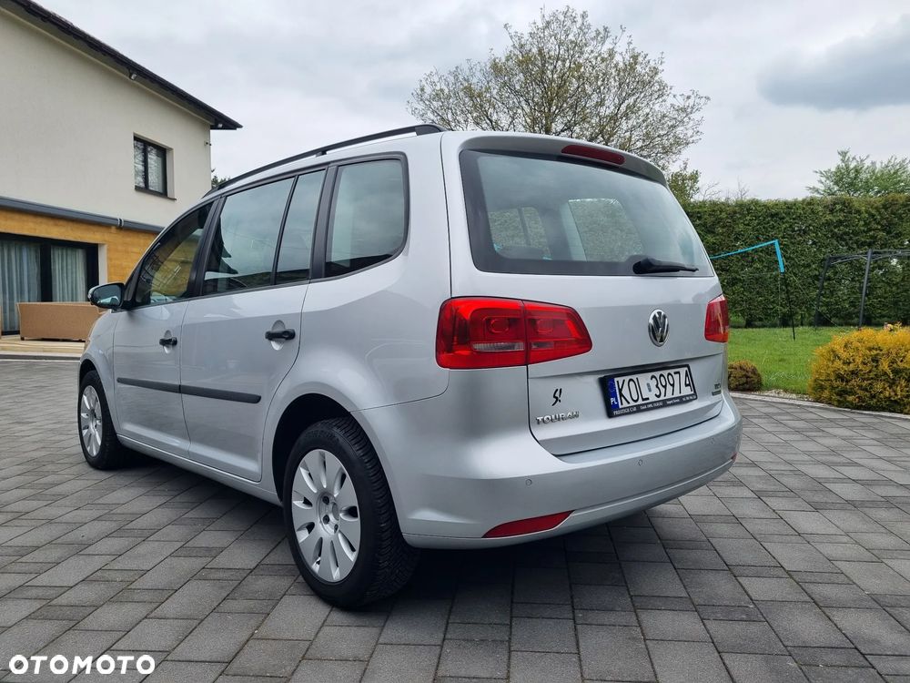Volkswagen Touran 1.6 TDI DPF BlueMotion Technology STYLE - 4